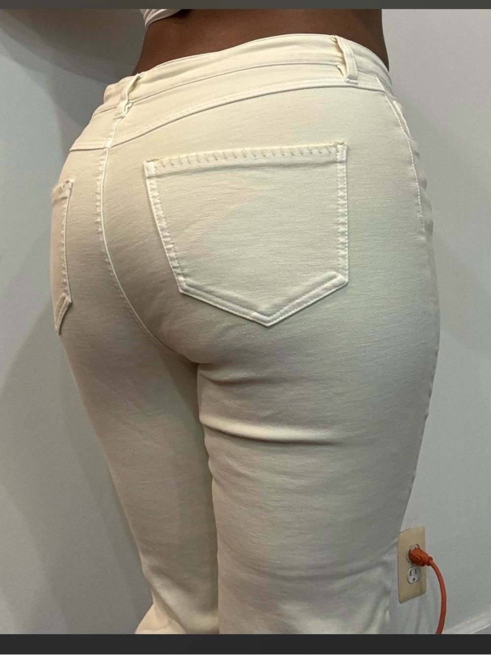 High-Rise Capri Cream Women's Jeans - Slim Fit
